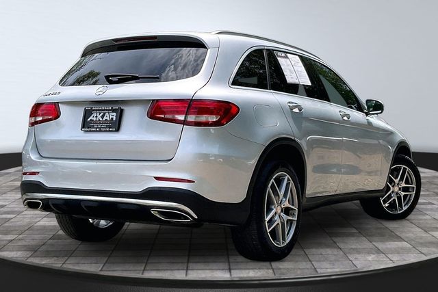 2017 Mercedes-Benz GLC GLC300's photo