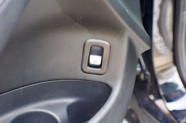 2017 Mercedes-Benz GLC LocalTrade/4MATIC/Premium2Pkg/BurmesterPremiumAudio/NAV - 22984025 - 31