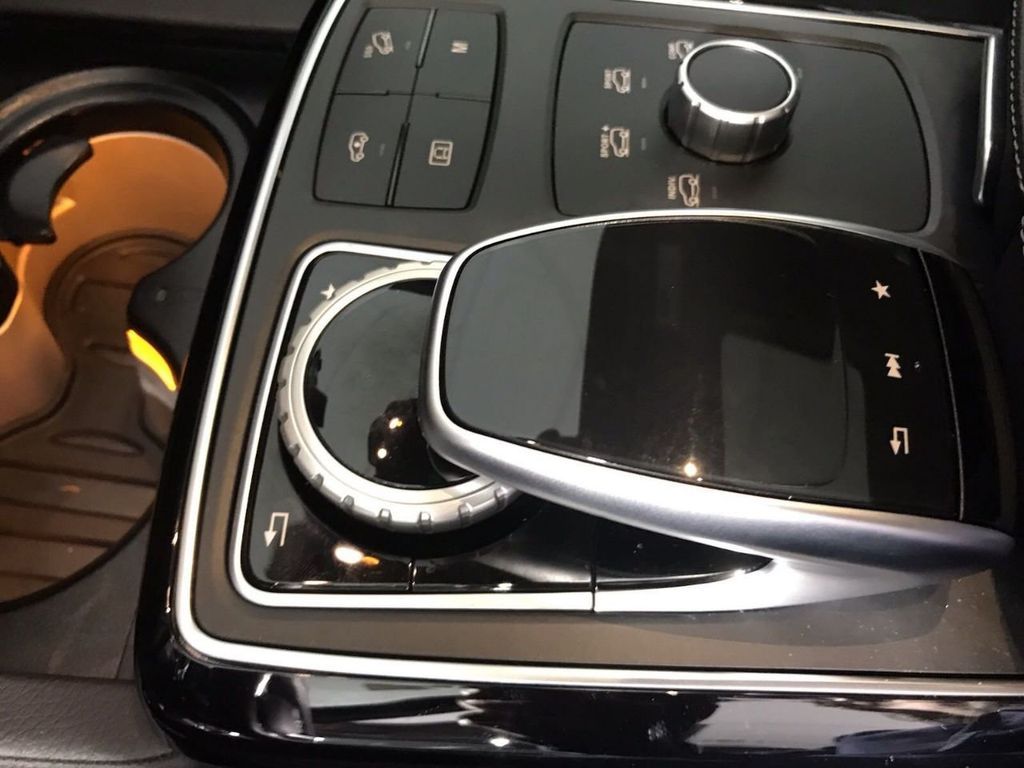 2017 Mercedes-Benz GLE AMG GLE 43 4MATIC SUV - 18326145 - 40