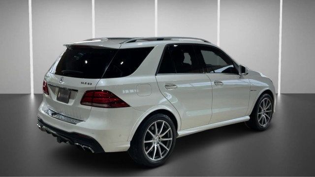2017 Mercedes-Benz GLE AMG GLE 63 4MATIC SUV - 23000559 - 3