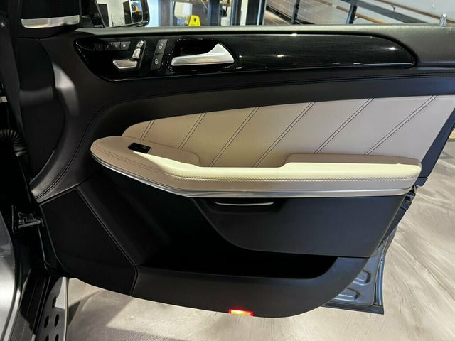 2017 Mercedes-Benz GLS AMGNightStylingPkg/HarmonKardon/Navigation/Htd&CldCupHolders - 23073493 - 29