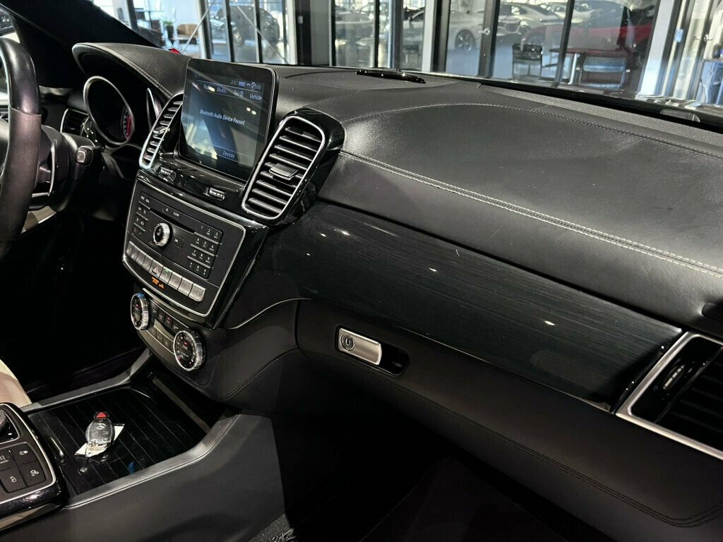 2017 Mercedes-Benz GLS AMGNightStylingPkg/HarmonKardon/Navigation/Htd&CldCupHolders - 23073493 - 32