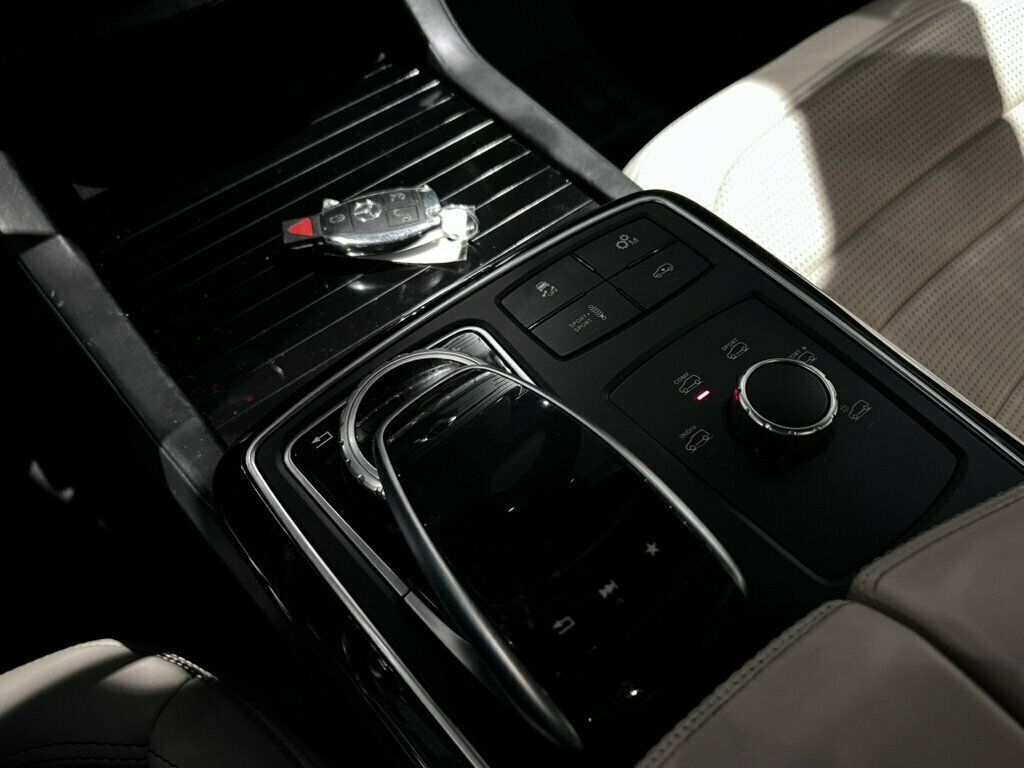 2017 Mercedes-Benz GLS AMGNightStylingPkg/HarmonKardon/Navigation/Htd&CldCupHolders - 23073493 - 37