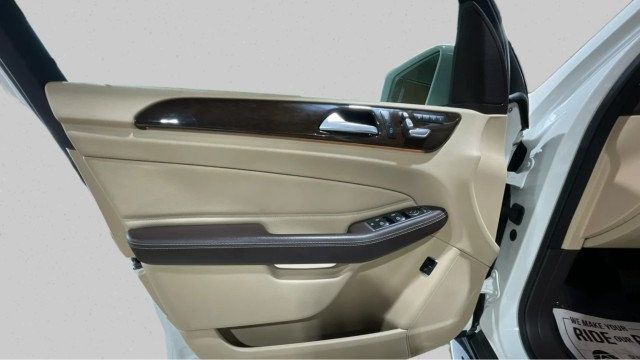 2017 Mercedes-Benz GLS GLS 450 4MATIC SUV - 22967831 - 17