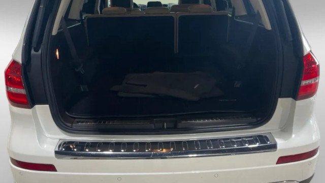 2017 Mercedes-Benz GLS GLS 450 4MATIC SUV - 23005179 - 8
