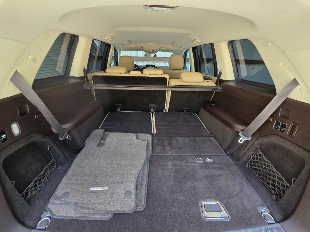 2017 Mercedes Benz GLS 450 4MATIC photo 12