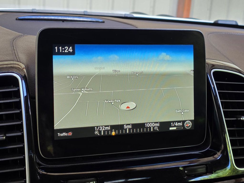 2017 Mercedes Benz GLS 450 4MATIC photo 15