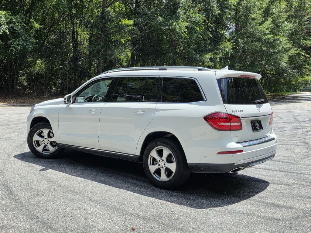 2017 Mercedes Benz GLS 450 4MATIC photo 4