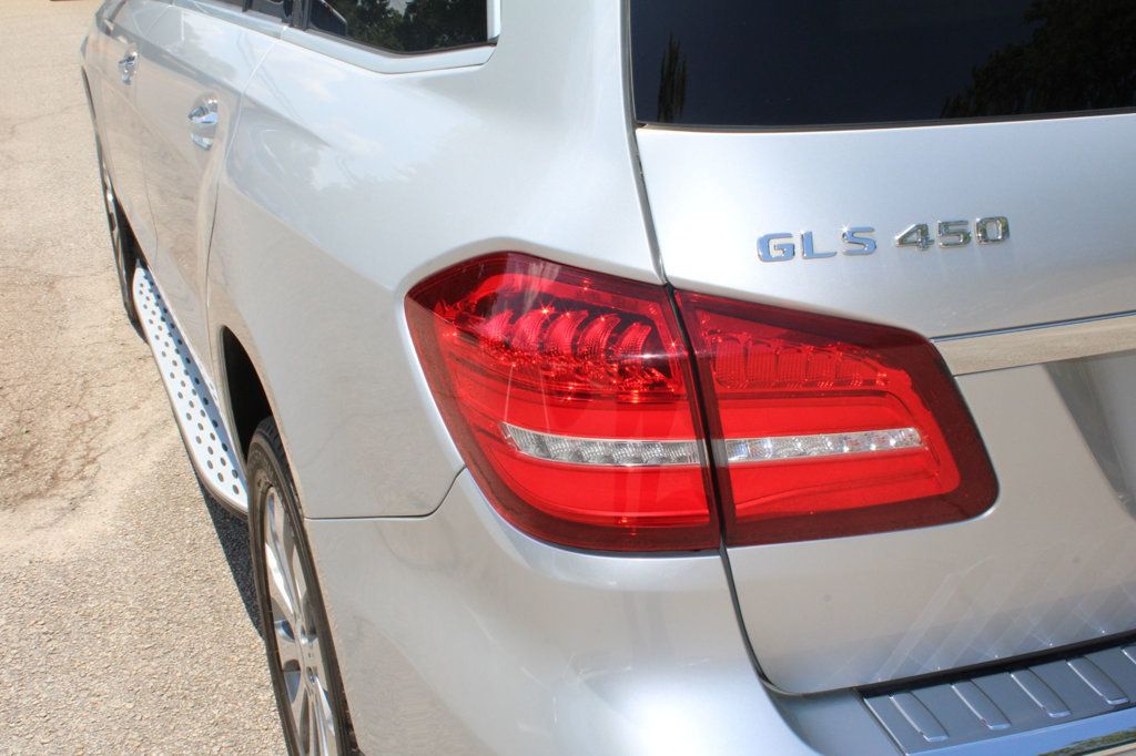 2017 Mercedes Benz GLS 450 4MATIC photo 18