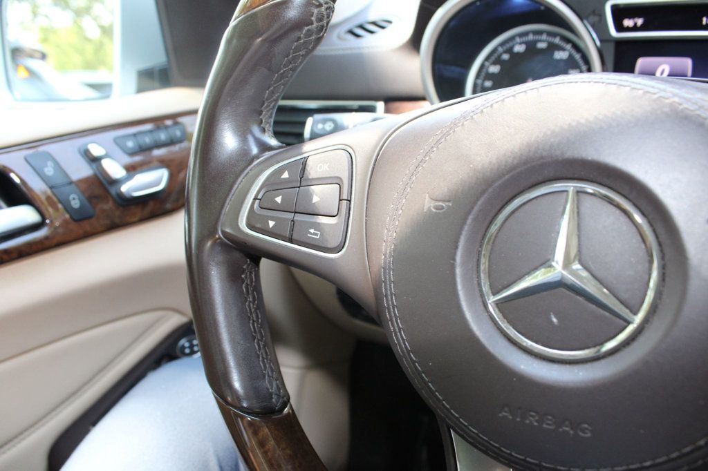 2017 Mercedes Benz GLS 450 4MATIC photo 26