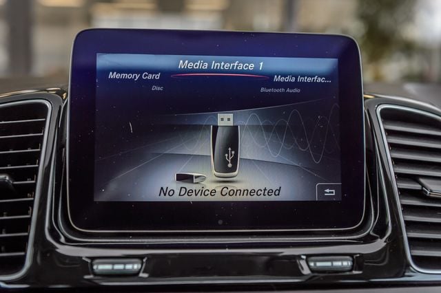 2017 Mercedes-Benz GLS GLS 450 4MATIC SUV - 22952621 - 24