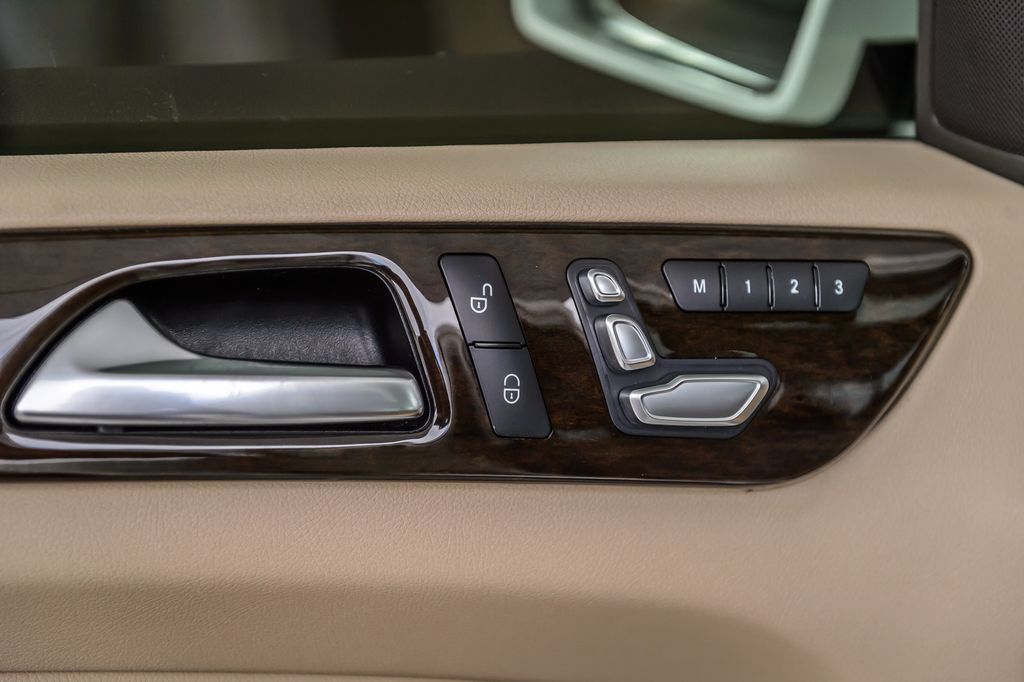 2017 Mercedes-Benz GLS GLS 450 4MATIC SUV - 22952621 - 51