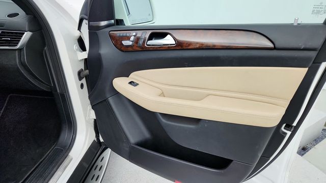 2017 Mercedes-Benz GLS GLS 450 4MATIC SUV with Premium & Appearance Packages + Leather - 22943379 - 26