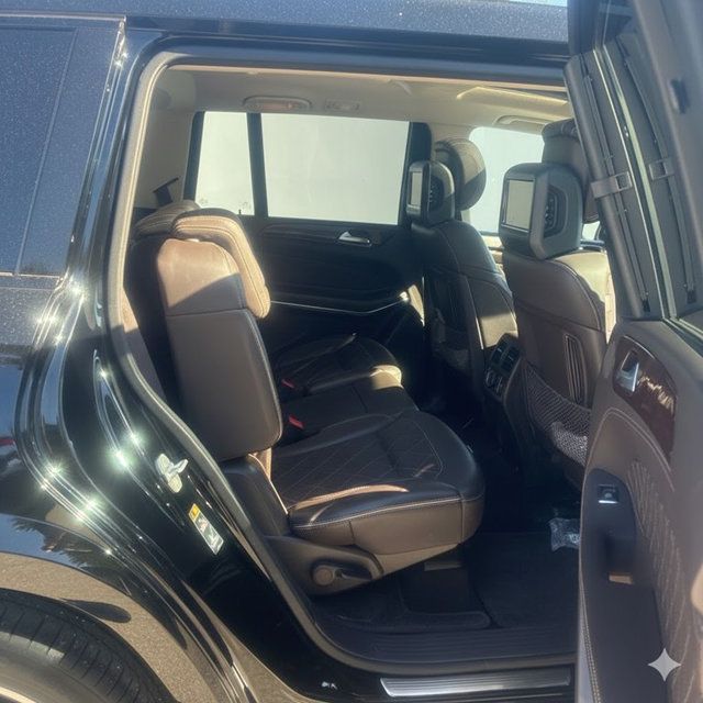 2017 Mercedes-Benz GLS GLS 550 4MATIC SUV - 22981042 - 17