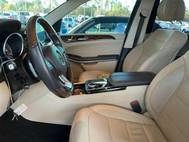 2017 Mercedes-Benz GLS GLS 550 4MATIC SUV - 22973333 - 4