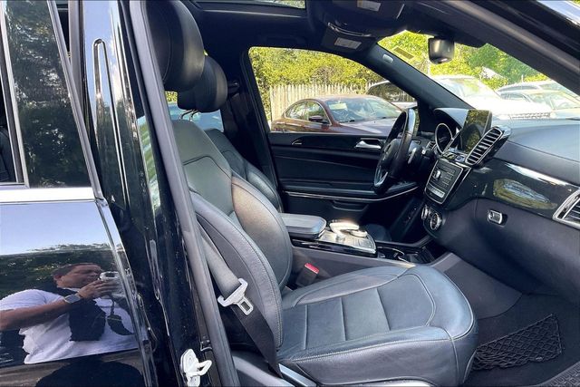 2017 Mercedes-Benz GLS GLS 550 4MATIC SUV - 23030132 - 10