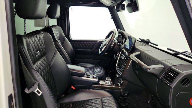 2017 Mercedes-Benz G-Class AMG G 63 4MATIC SUV w/ designo Exclusive Leather & Carbon Fiber  - 22997434 - 26