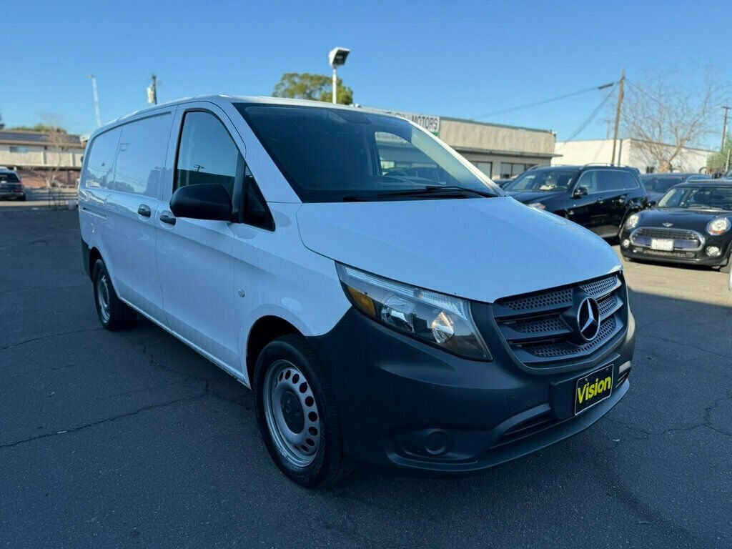 2017 Mercedes Benz Metris Cargo Van photo 3