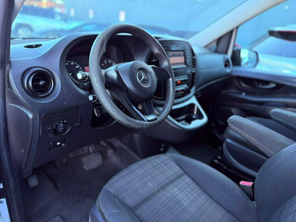 2017 Mercedes Benz Metris Cargo Van photo 8