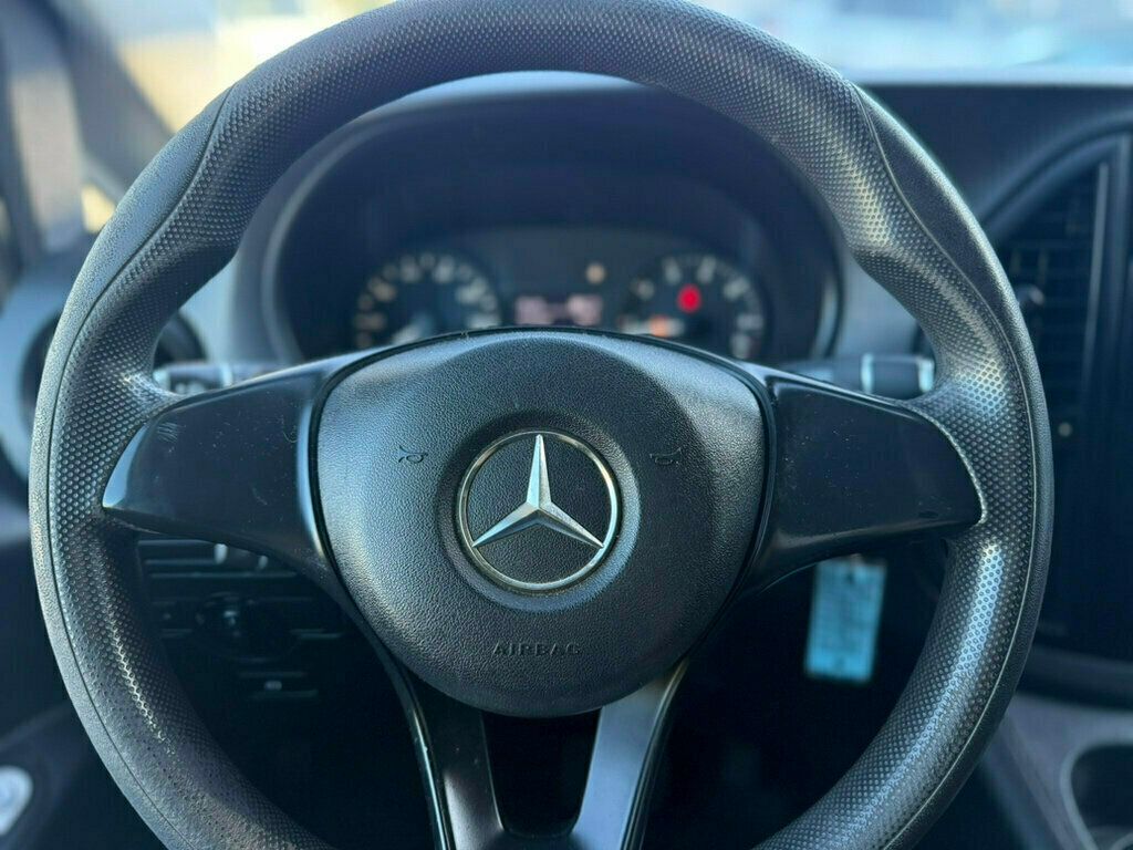 2017 Mercedes Benz Metris Cargo Van photo 9