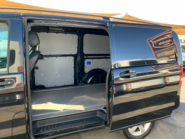 2017 Mercedes-Benz Metris Cargo Van Metris Cargo Van Standard Roof 126" Wheelbase - 22657683 - 8