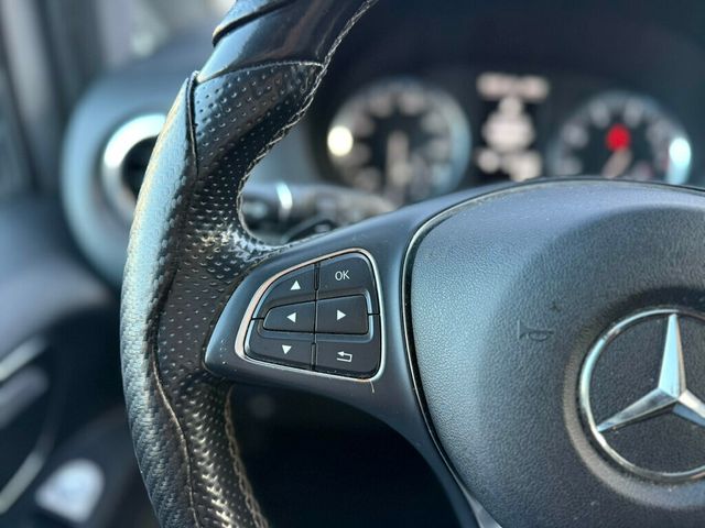 2017 Mercedes-Benz Metris Passenger Van  - 23019876 - 9