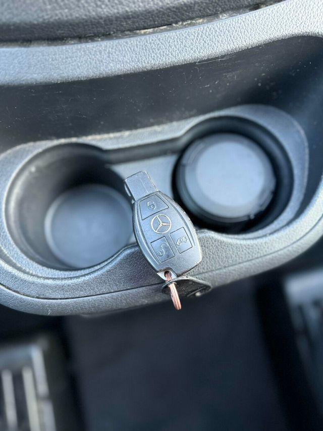 2017 Mercedes-Benz Metris Passenger Van  - 23019876 - 17