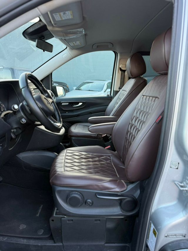 2017 Mercedes-Benz Metris Passenger Van  - 23019876 - 4