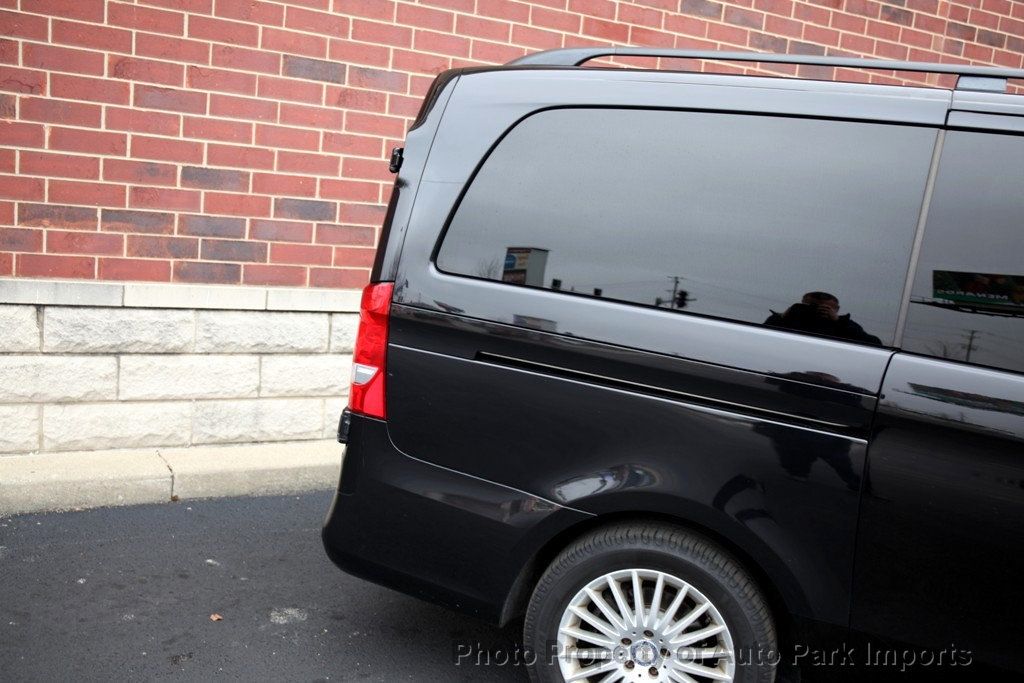 2017 Mercedes-Benz Metris Passenger Van Metris Passenger Van Standard Roof 126" Wheelbase - 22965221 - 11