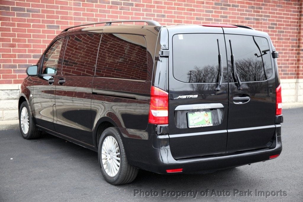 2017 Mercedes-Benz Metris Passenger Van Metris Passenger Van Standard Roof 126" Wheelbase - 22965221 - 16