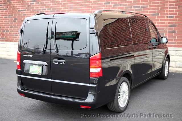 2017 Mercedes-Benz Metris Passenger Van Metris Passenger Van Standard Roof 126" Wheelbase - 22965221 - 17