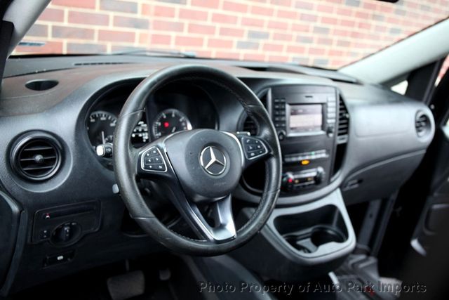 2017 Mercedes-Benz Metris Passenger Van Metris Passenger Van Standard Roof 126" Wheelbase - 22965221 - 19