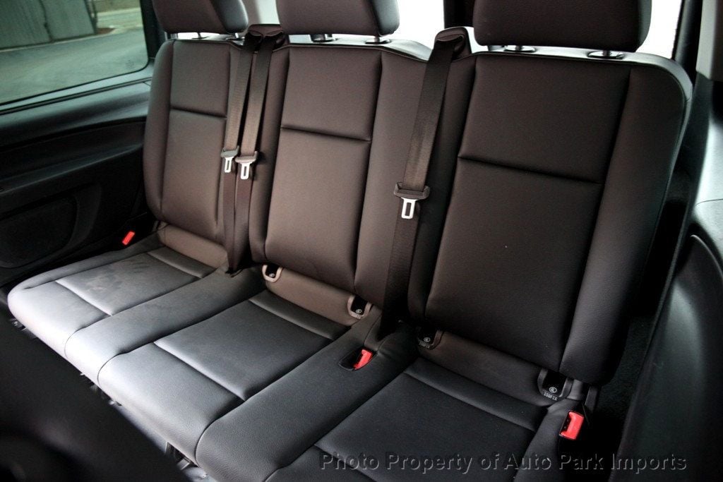 2017 Mercedes-Benz Metris Passenger Van Metris Passenger Van Standard Roof 126" Wheelbase - 22965221 - 22