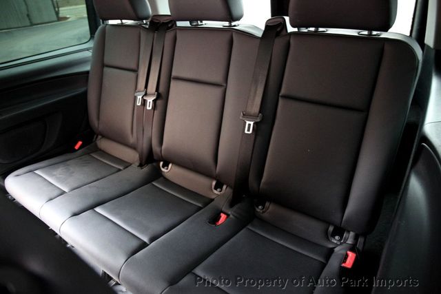 2017 Mercedes-Benz Metris Passenger Van Metris Passenger Van Standard Roof 126" Wheelbase - 22965221 - 22