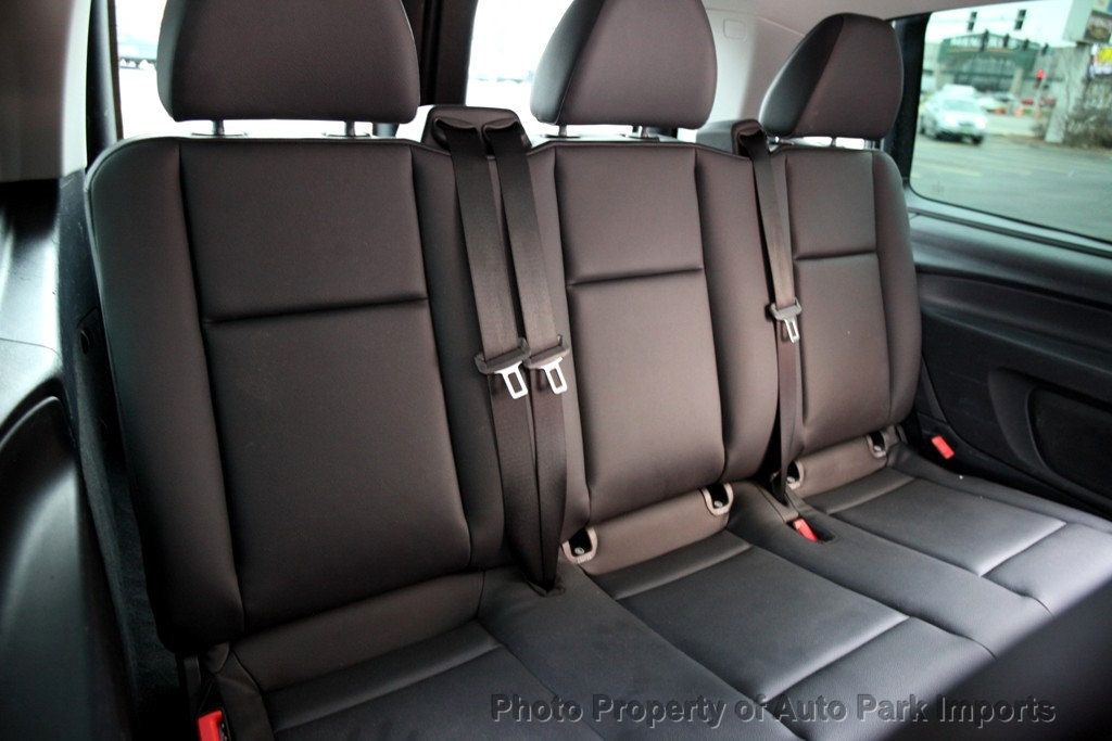 2017 Mercedes-Benz Metris Passenger Van Metris Passenger Van Standard Roof 126" Wheelbase - 22965221 - 24