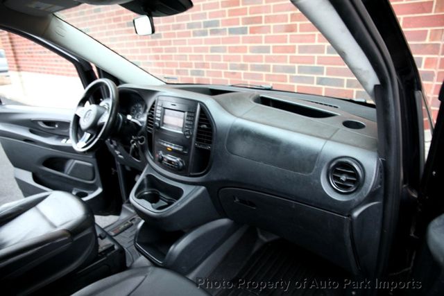 2017 Mercedes-Benz Metris Passenger Van Metris Passenger Van Standard Roof 126" Wheelbase - 22965221 - 27