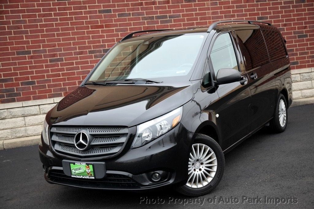 2017 Mercedes-Benz Metris Passenger Van Metris Passenger Van Standard Roof 126" Wheelbase - 22965221 - 2