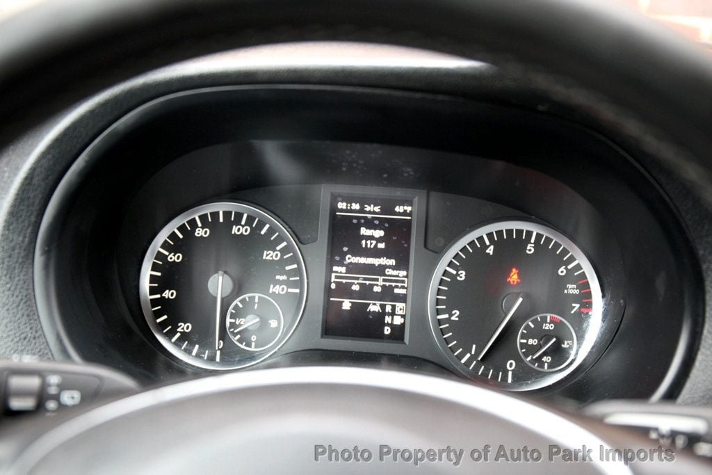 2017 Mercedes-Benz Metris Passenger Van Metris Passenger Van Standard Roof 126" Wheelbase - 22965221 - 32