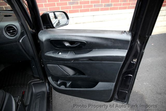 2017 Mercedes-Benz Metris Passenger Van Metris Passenger Van Standard Roof 126" Wheelbase - 22965221 - 34