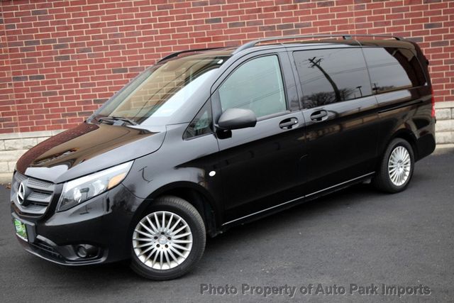 2017 Mercedes-Benz Metris Passenger Van Metris Passenger Van Standard Roof 126" Wheelbase - 22965221 - 4