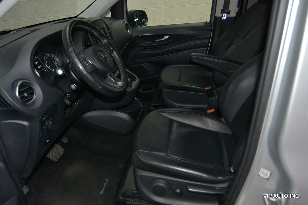 2017 Mercedes-Benz Metris Passenger Van Metris Passenger Van Standard Roof 126" Wheelbase - 23002711 - 11