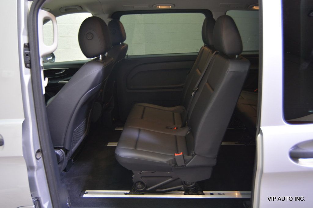 2017 Mercedes-Benz Metris Passenger Van Metris Passenger Van Standard Roof 126" Wheelbase - 23002711 - 17