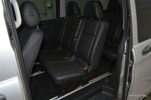 2017 Mercedes-Benz Metris Passenger Van Metris Passenger Van Standard Roof 126" Wheelbase - 23002711 - 19