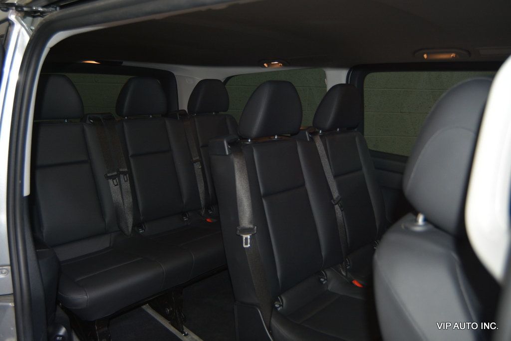 2017 Mercedes-Benz Metris Passenger Van Metris Passenger Van Standard Roof 126" Wheelbase - 23002711 - 21