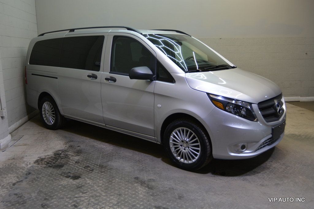 2017 Mercedes-Benz Metris Passenger Van Metris Passenger Van Standard Roof 126" Wheelbase - 23002711 - 28