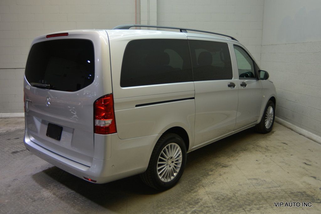 2017 Mercedes-Benz Metris Passenger Van Metris Passenger Van Standard Roof 126" Wheelbase - 23002711 - 4