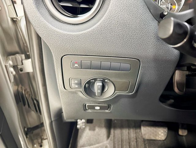 2017 Mercedes-Benz Metris Passenger Van Passenger - 22914723 - 12