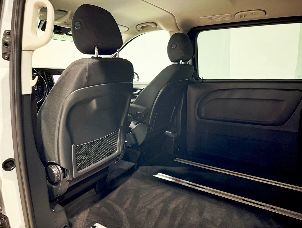 2017 Mercedes-Benz Metris Passenger Van Passenger - 22914723 - 27