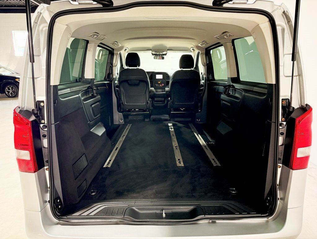 2017 Mercedes-Benz Metris Passenger Van Passenger - 22914723 - 28