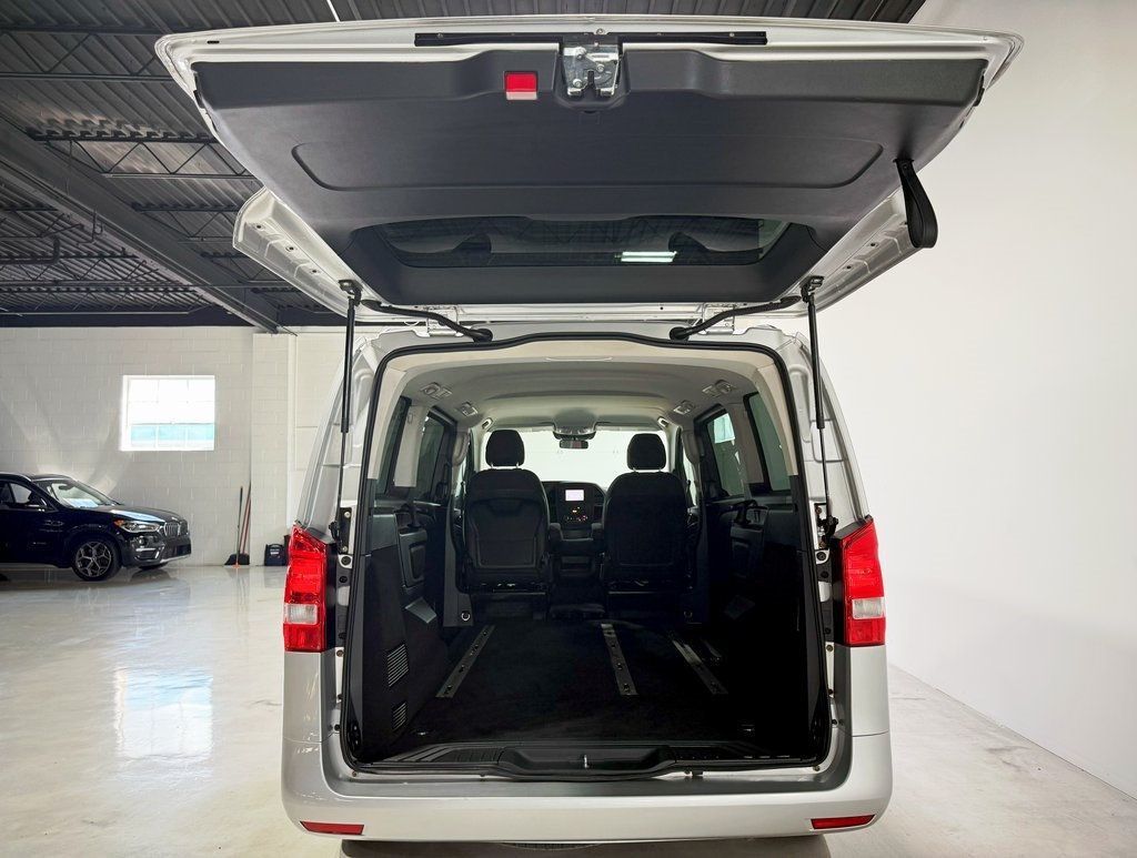 2017 Mercedes-Benz Metris Passenger Van Passenger - 22914723 - 29